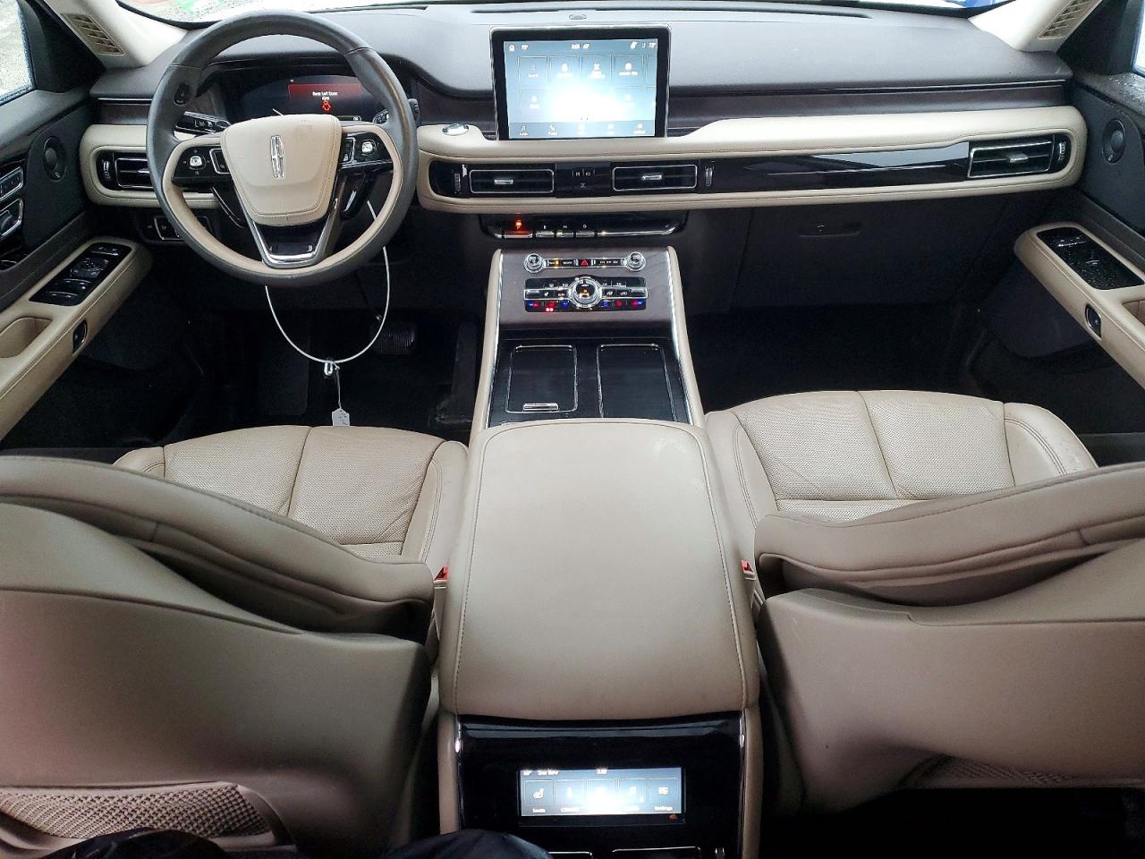 2023 LINCOLN AVIATOR RESERVE photo 8