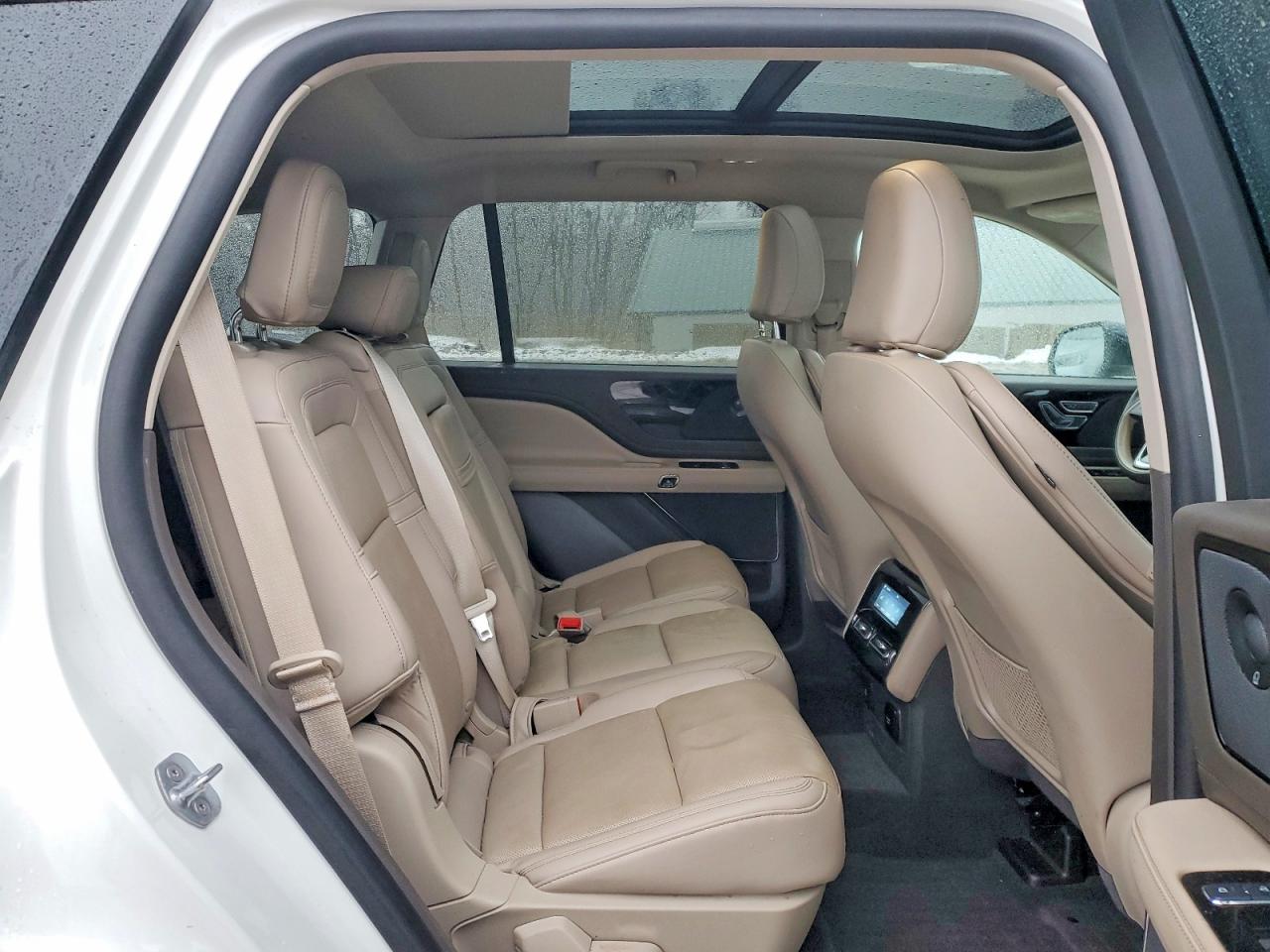 2023 LINCOLN AVIATOR RESERVE photo 11