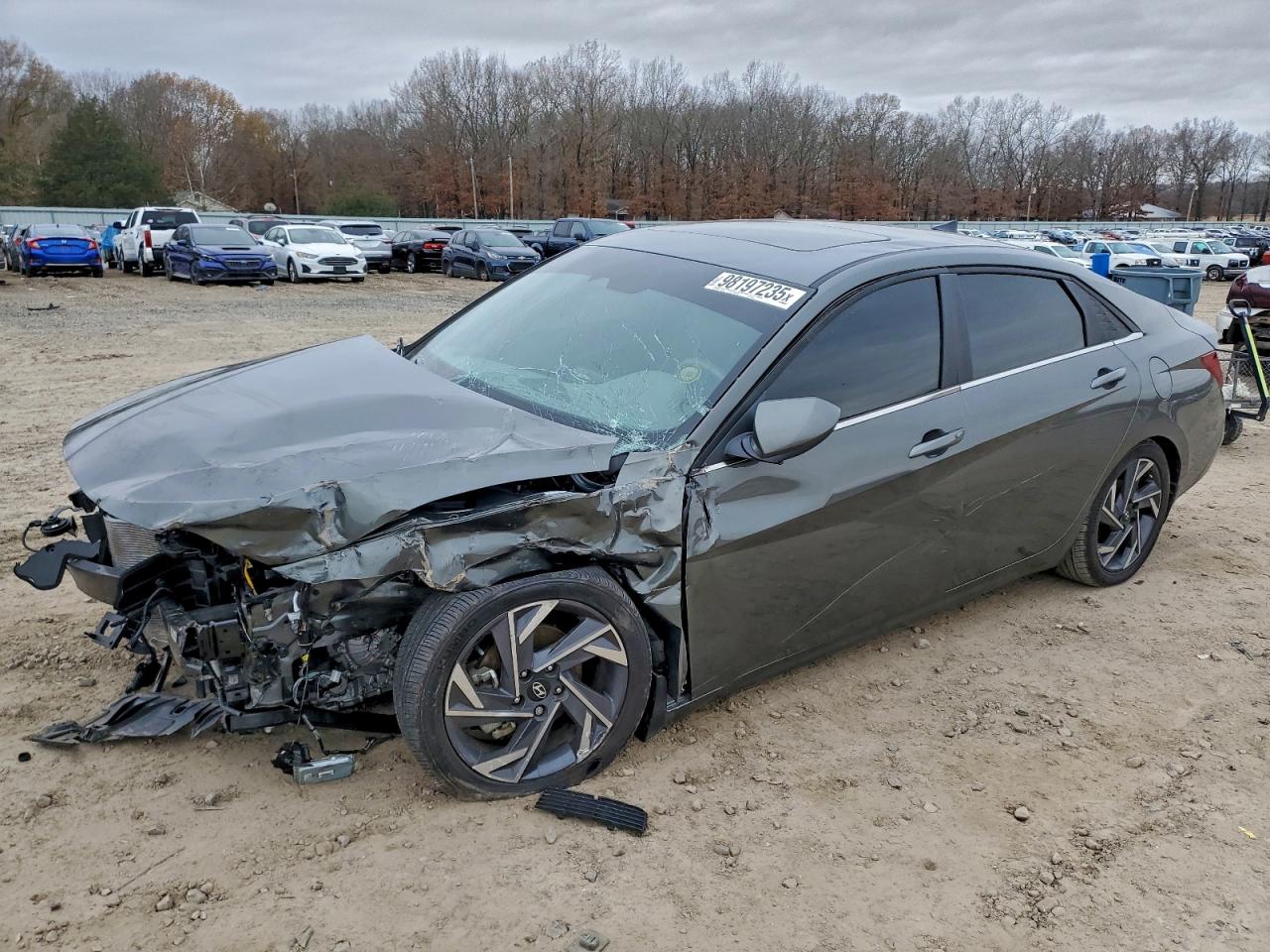 2024 HYUNDAI ELANTRA