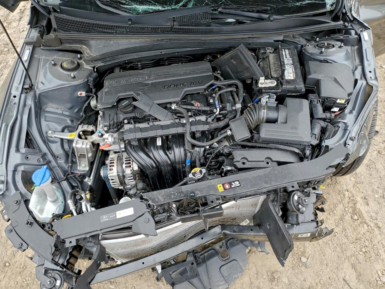 2024 HYUNDAI ELANTRA SEL photo 11