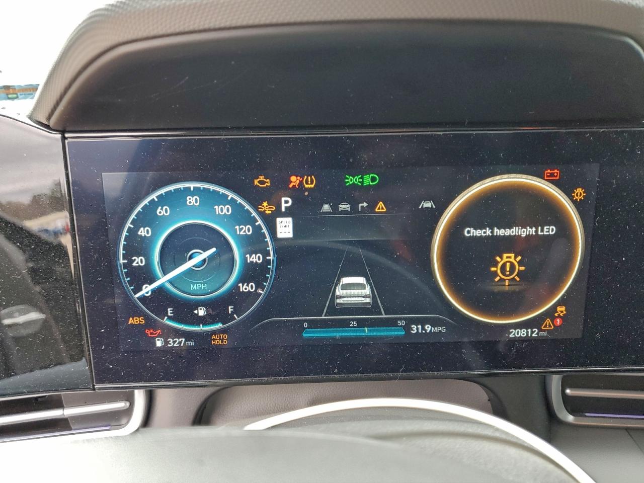 2024 HYUNDAI ELANTRA SEL photo 9
