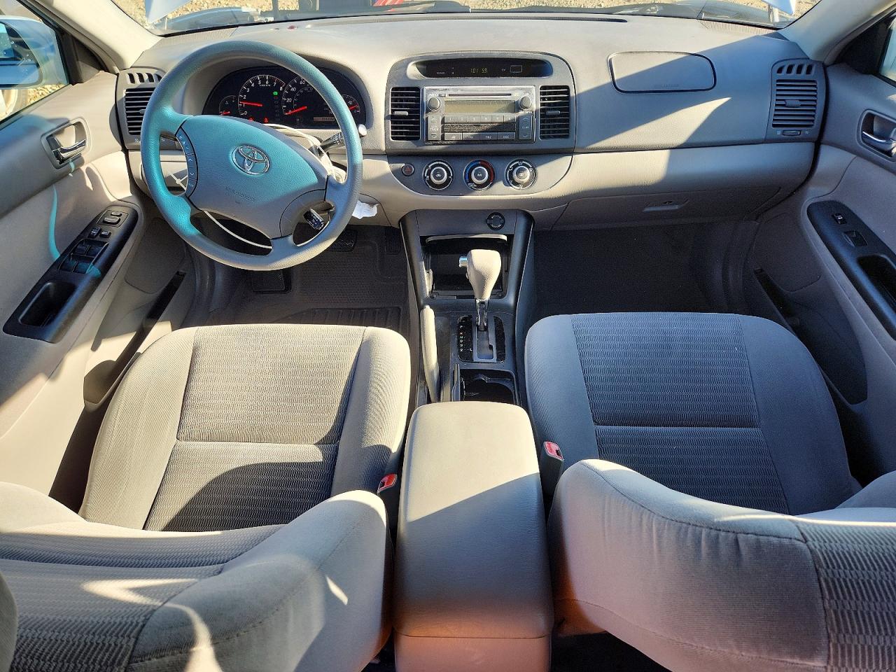 2006 TOYOTA CAMRY LE photo 8