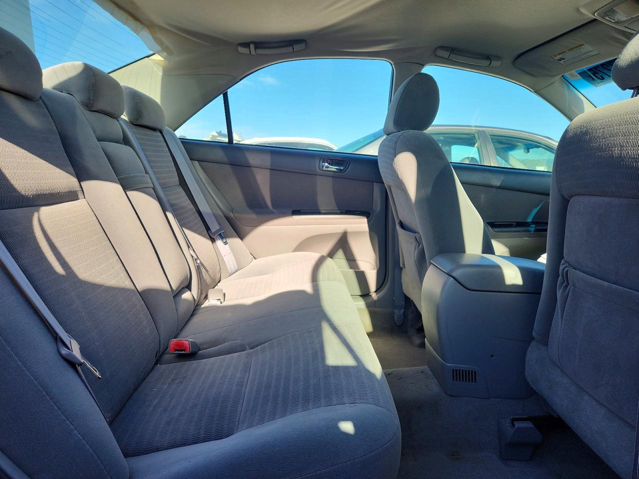 2006 TOYOTA CAMRY LE photo 10