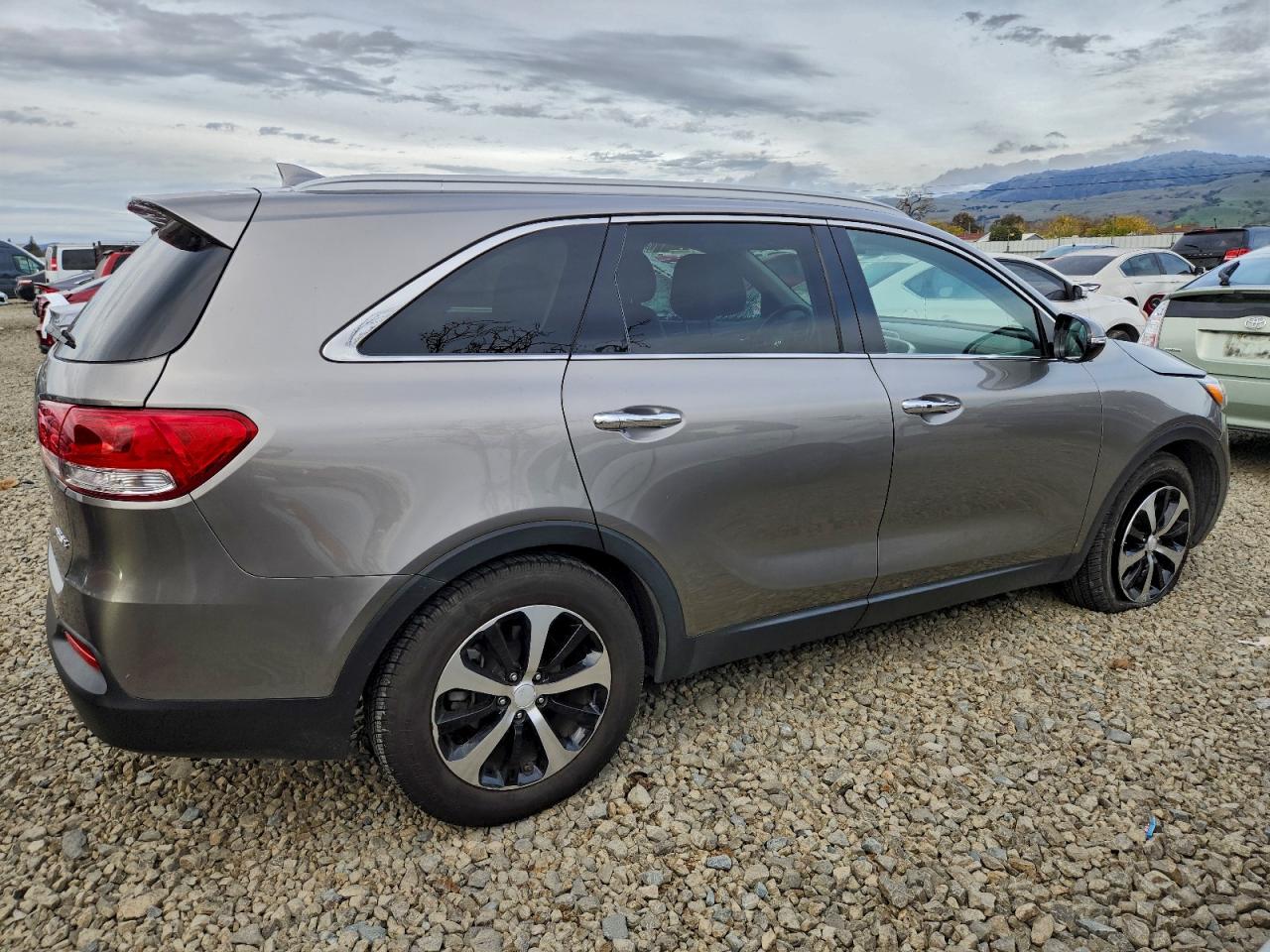 2016 KIA SORENTO EX photo 3