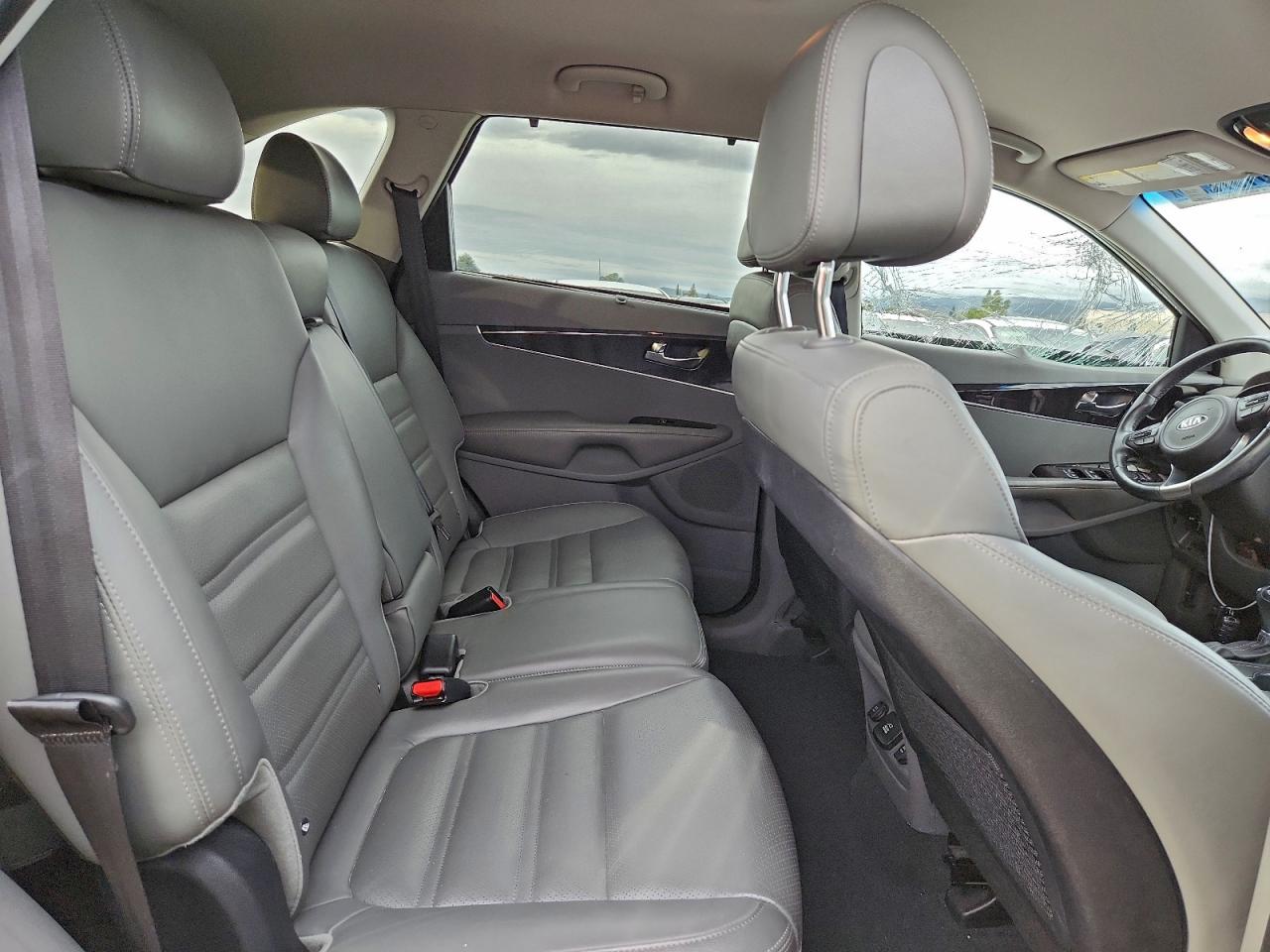 2016 KIA SORENTO EX photo 11