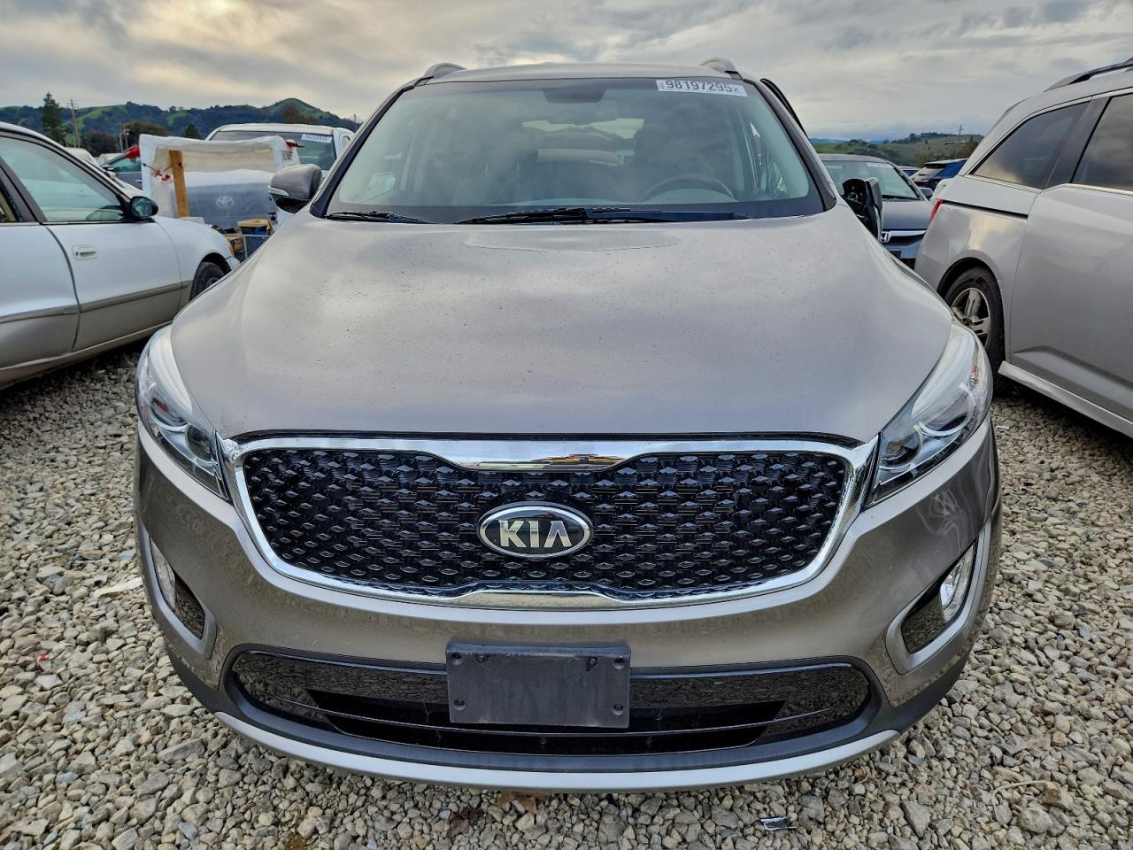 2016 KIA SORENTO EX photo 5
