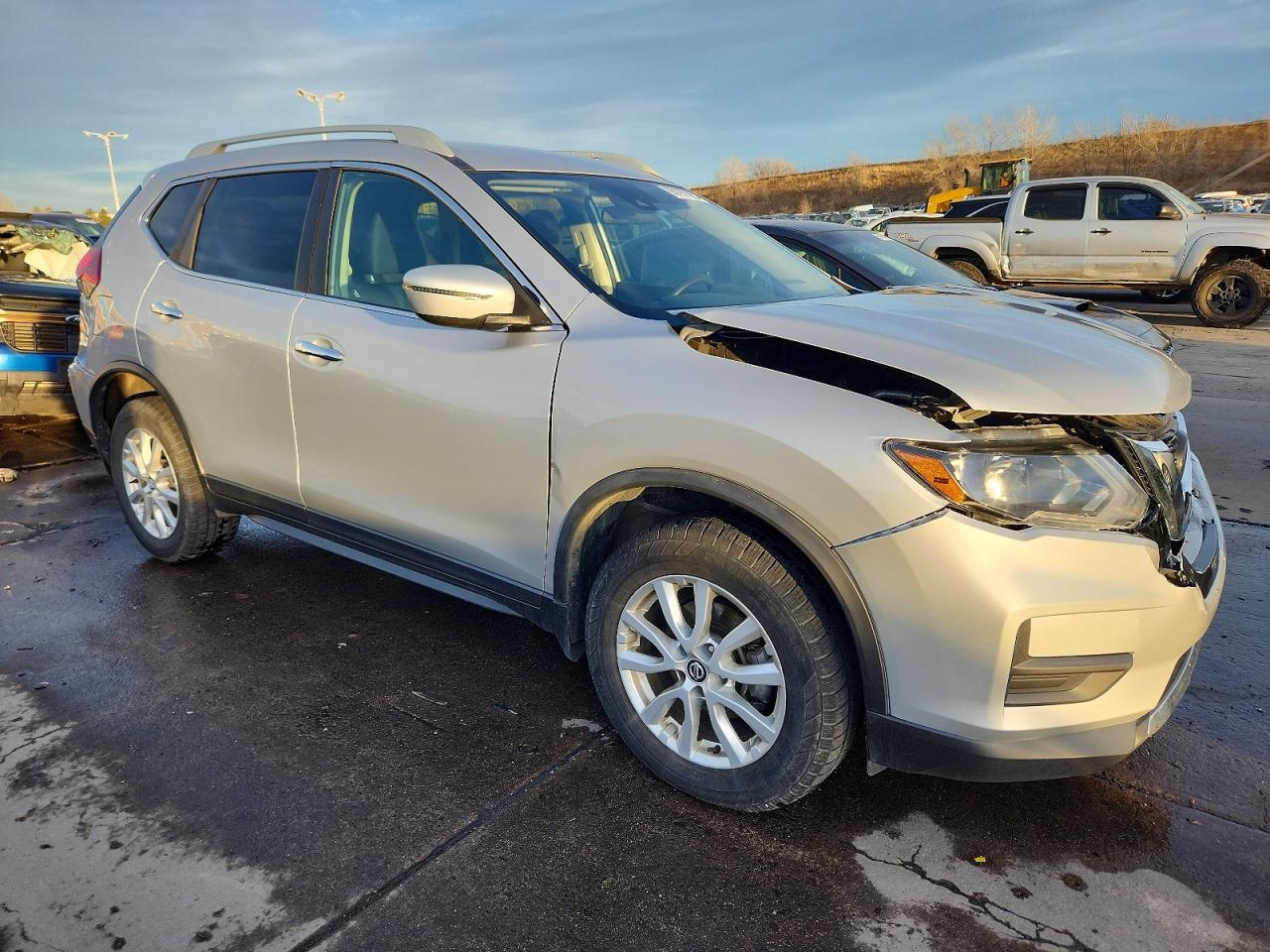 2020 NISSAN ROGUE S photo 4