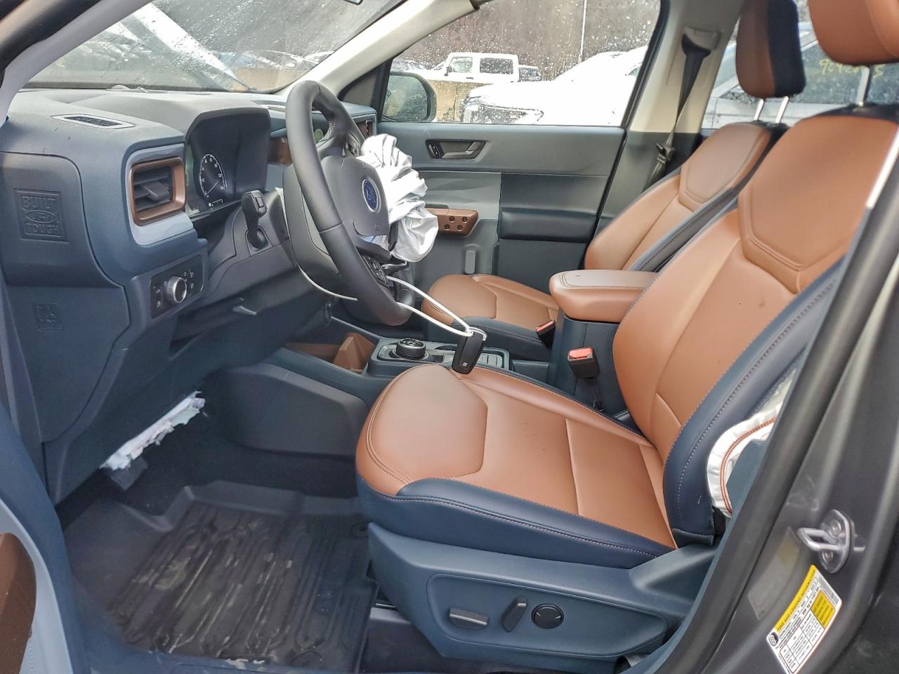 2024 FORD MAVERICK LARIAT photo 7