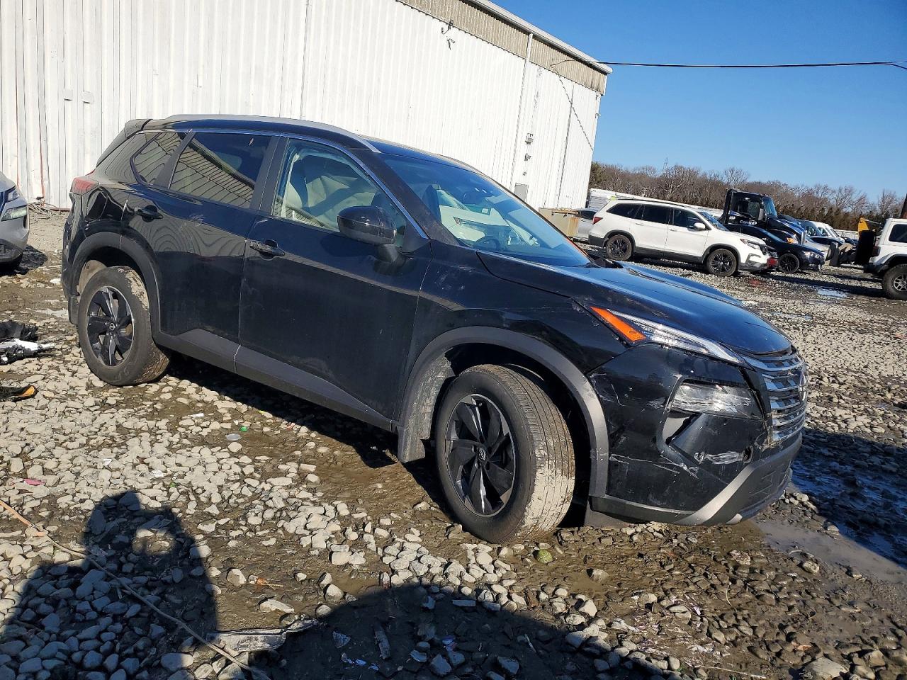 2024 NISSAN ROGUE SV photo 4