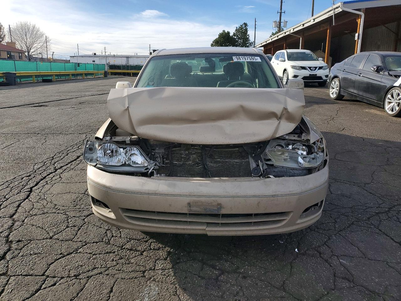 2001 TOYOTA AVALON XL photo 5