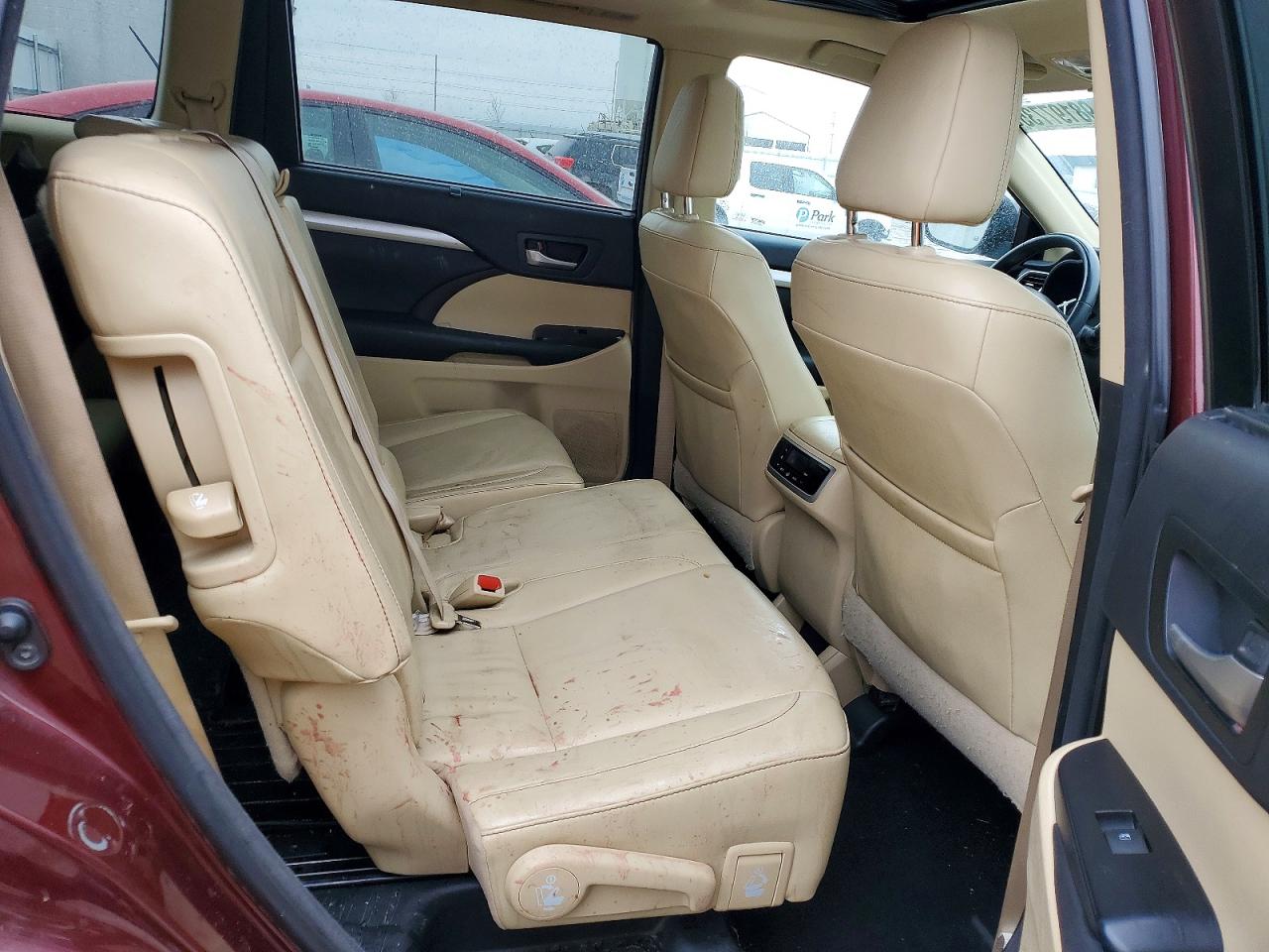 2016 TOYOTA HIGHLANDER XLE photo 11