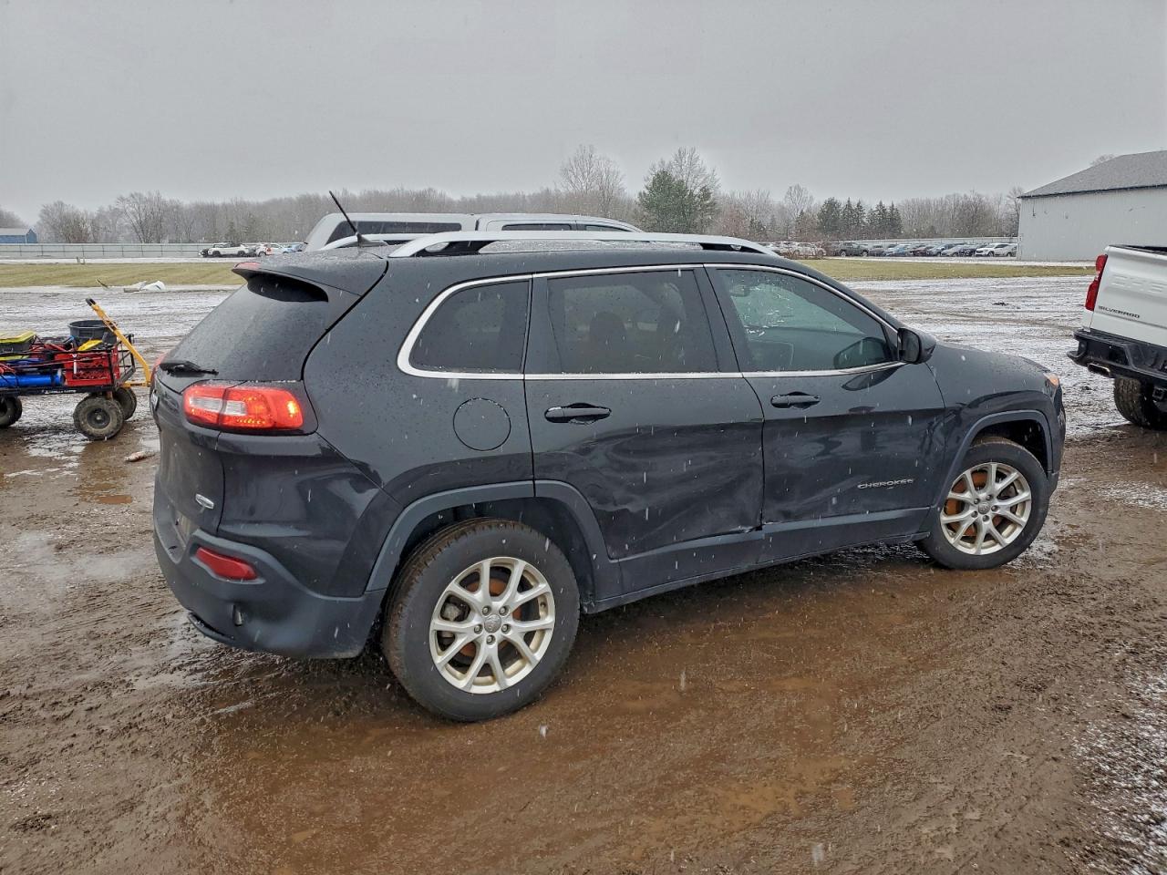 2016 JEEP CHEROKEE LATITUDE photo 3