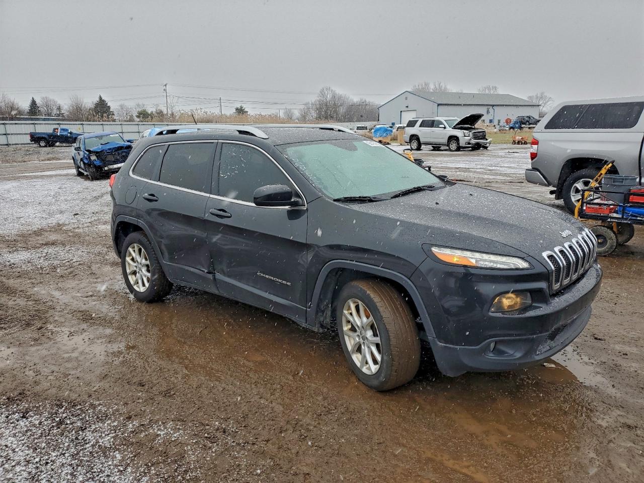 2016 JEEP CHEROKEE LATITUDE photo 4