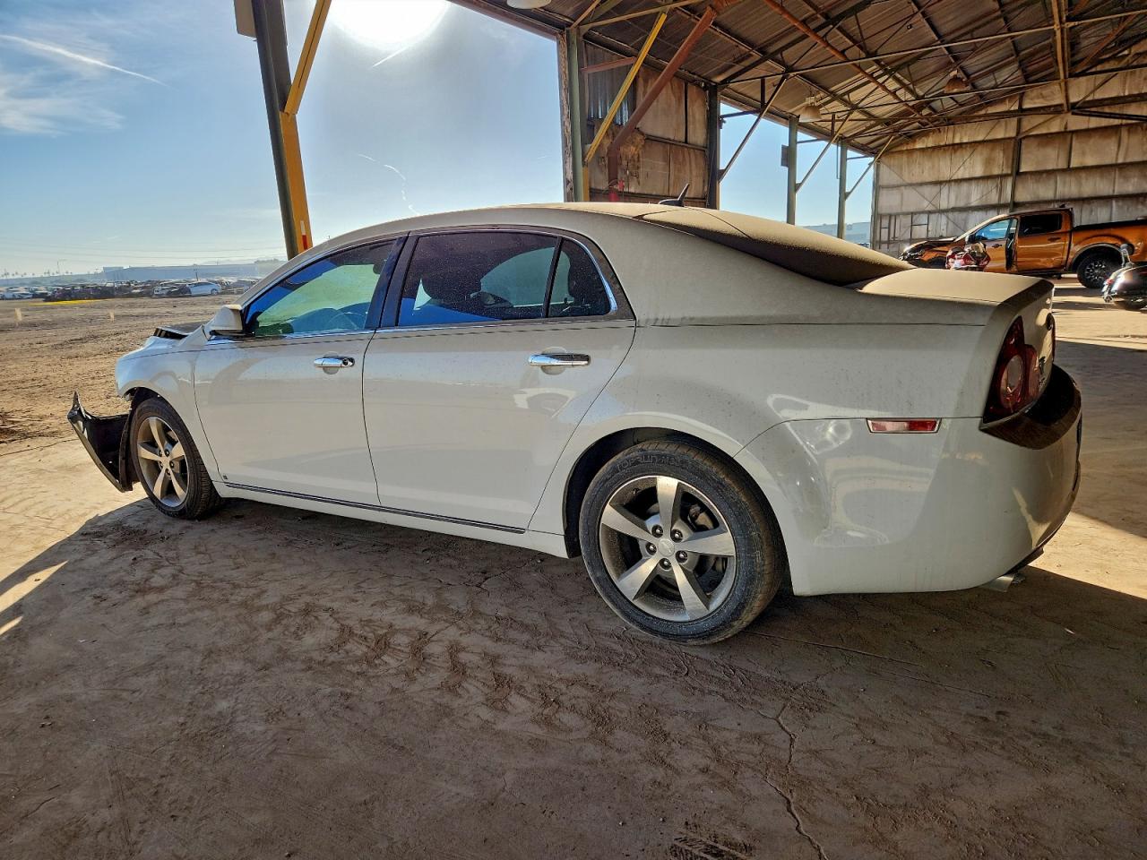 2009 CHEVROLET MALIBU LTZ photo 2