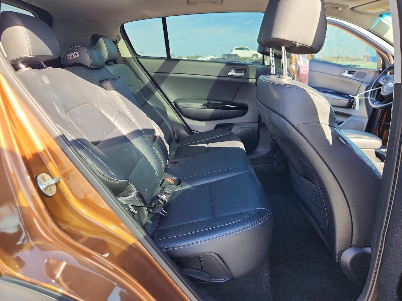 2018 KIA SPORTAGE EX photo 11