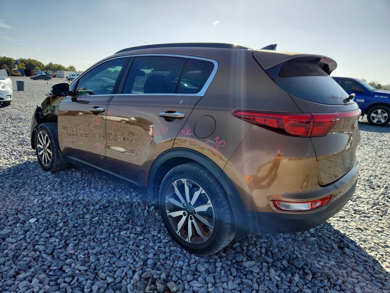 2018 KIA SPORTAGE EX photo 2
