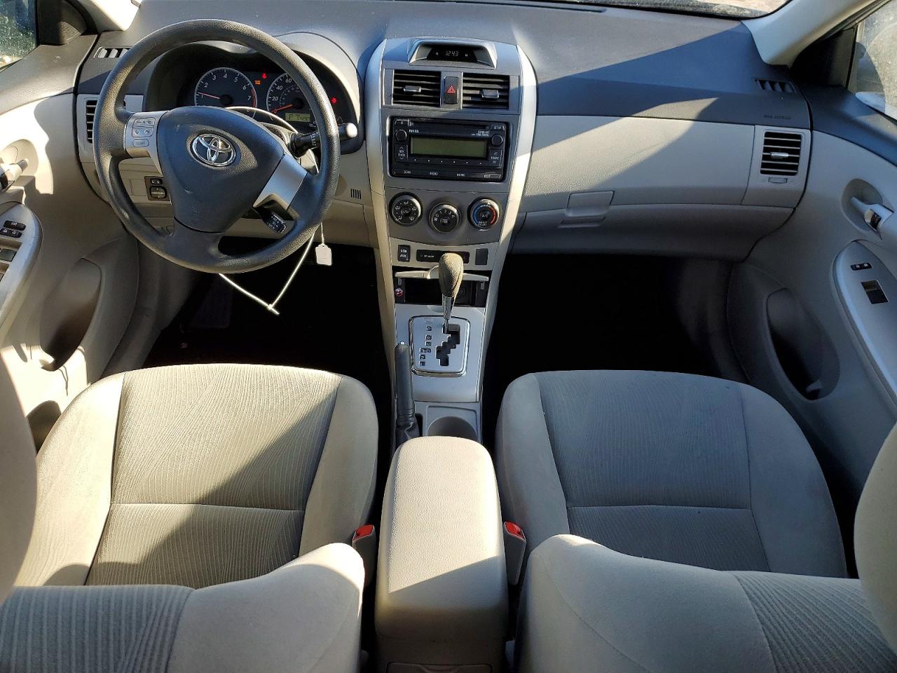 2012 TOYOTA COROLLA BASE photo 8