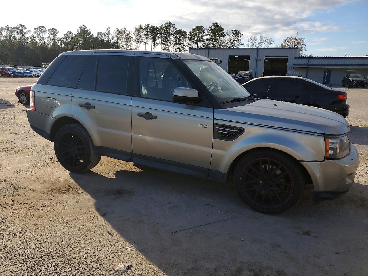 2011 LAND ROVER RANGE ROVER SPORT LUX photo 4