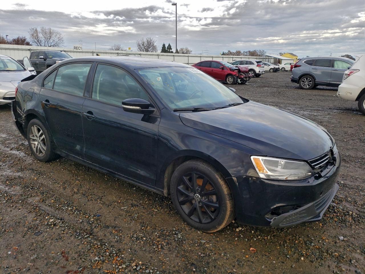 2012 VOLKSWAGEN JETTA SE photo 4