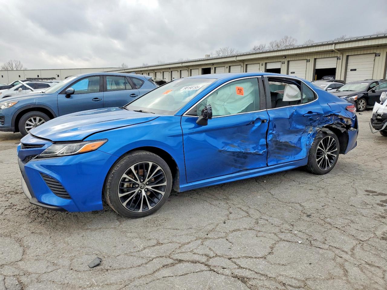 2018 TOYOTA CAMRY