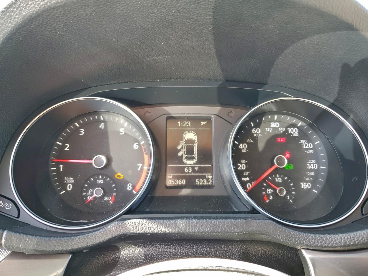 2017 VOLKSWAGEN PASSAT R-LINE photo 9