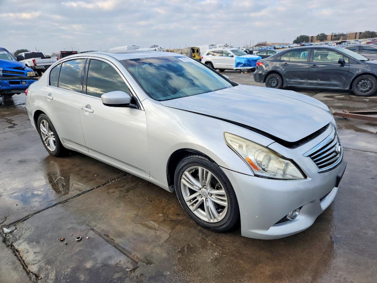 2010 INFINITI G37 BASE photo 4