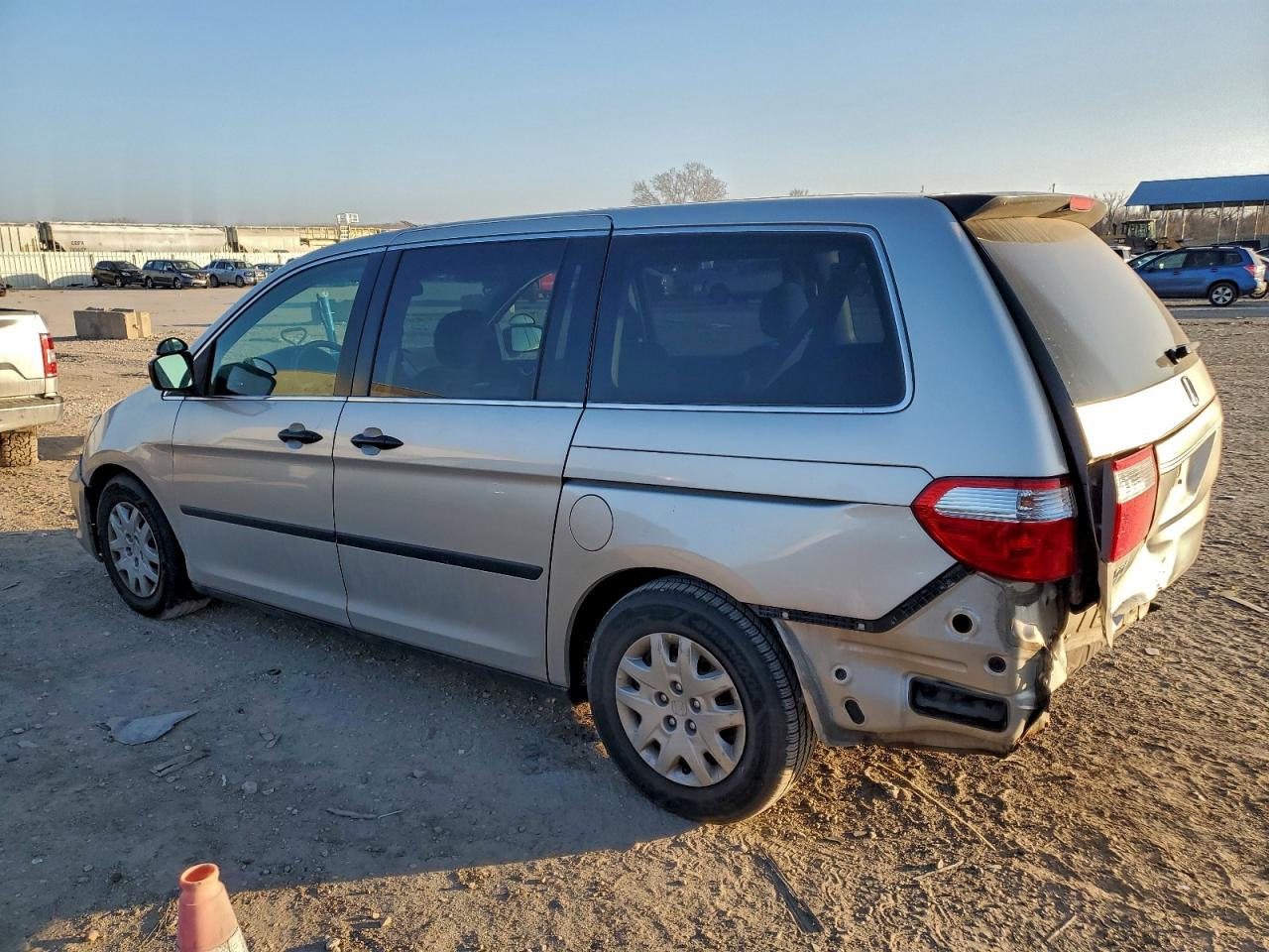2006 HONDA ODYSSEY LX photo 2