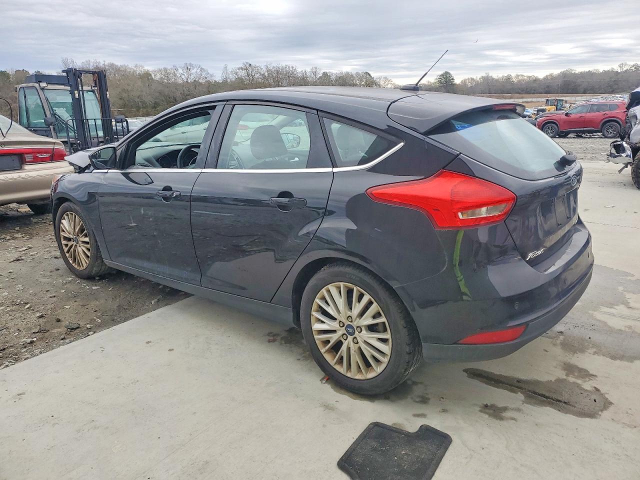 2018 FORD FOCUS TITANIUM photo 3