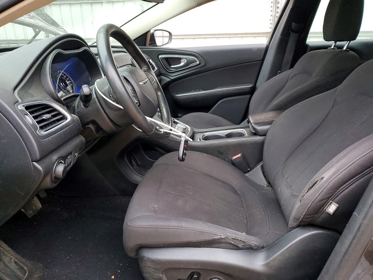 2015 CHRYSLER 200 LIMITED photo 7