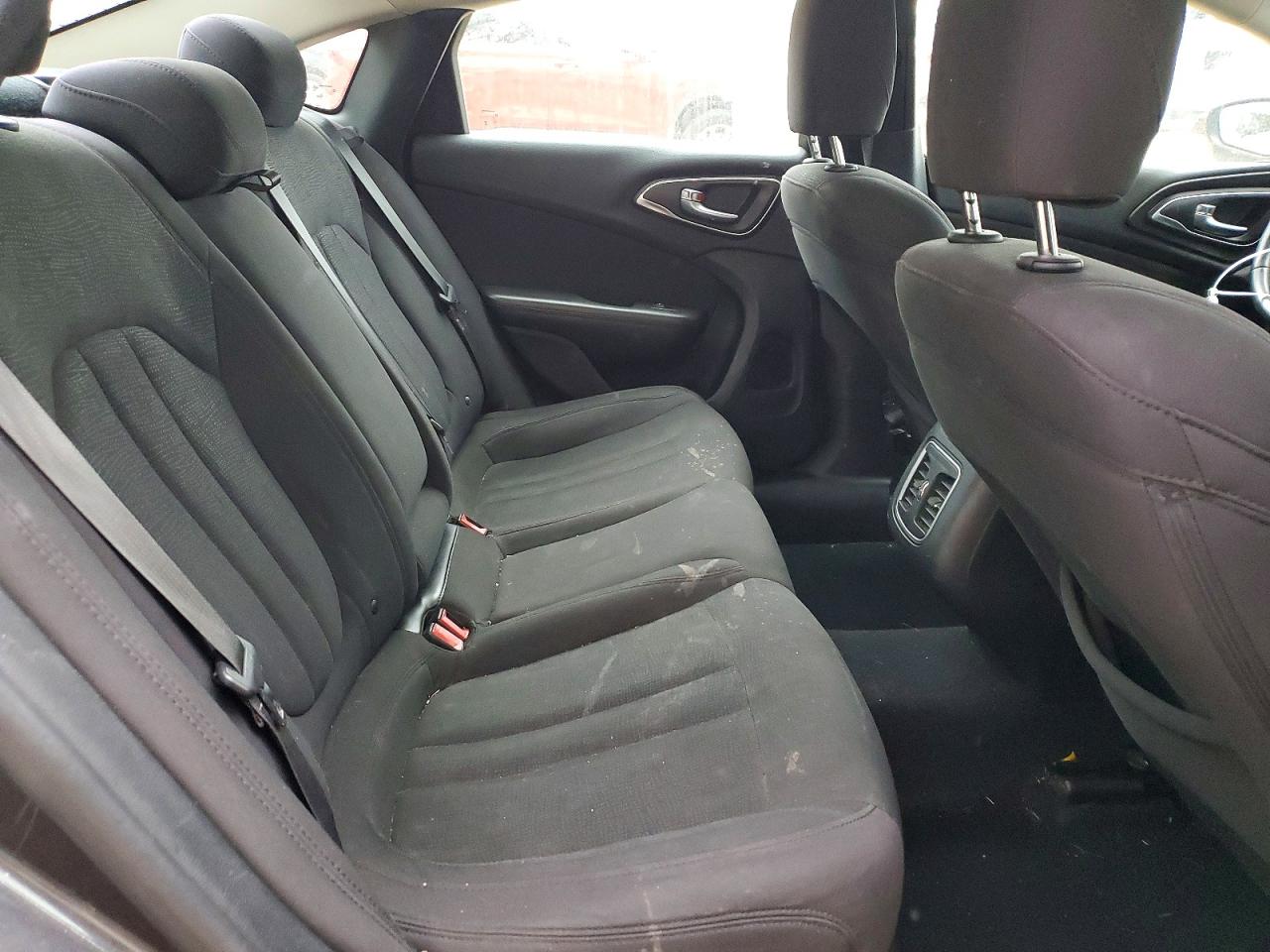 2015 CHRYSLER 200 LIMITED photo 10
