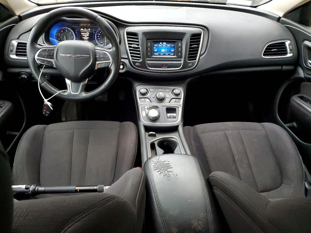 2015 CHRYSLER 200 LIMITED photo 8
