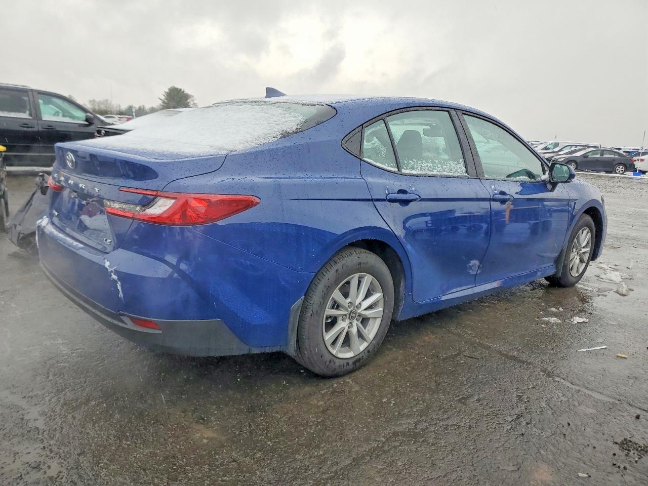 2026 TOYOTA CAMRY XSE photo 3