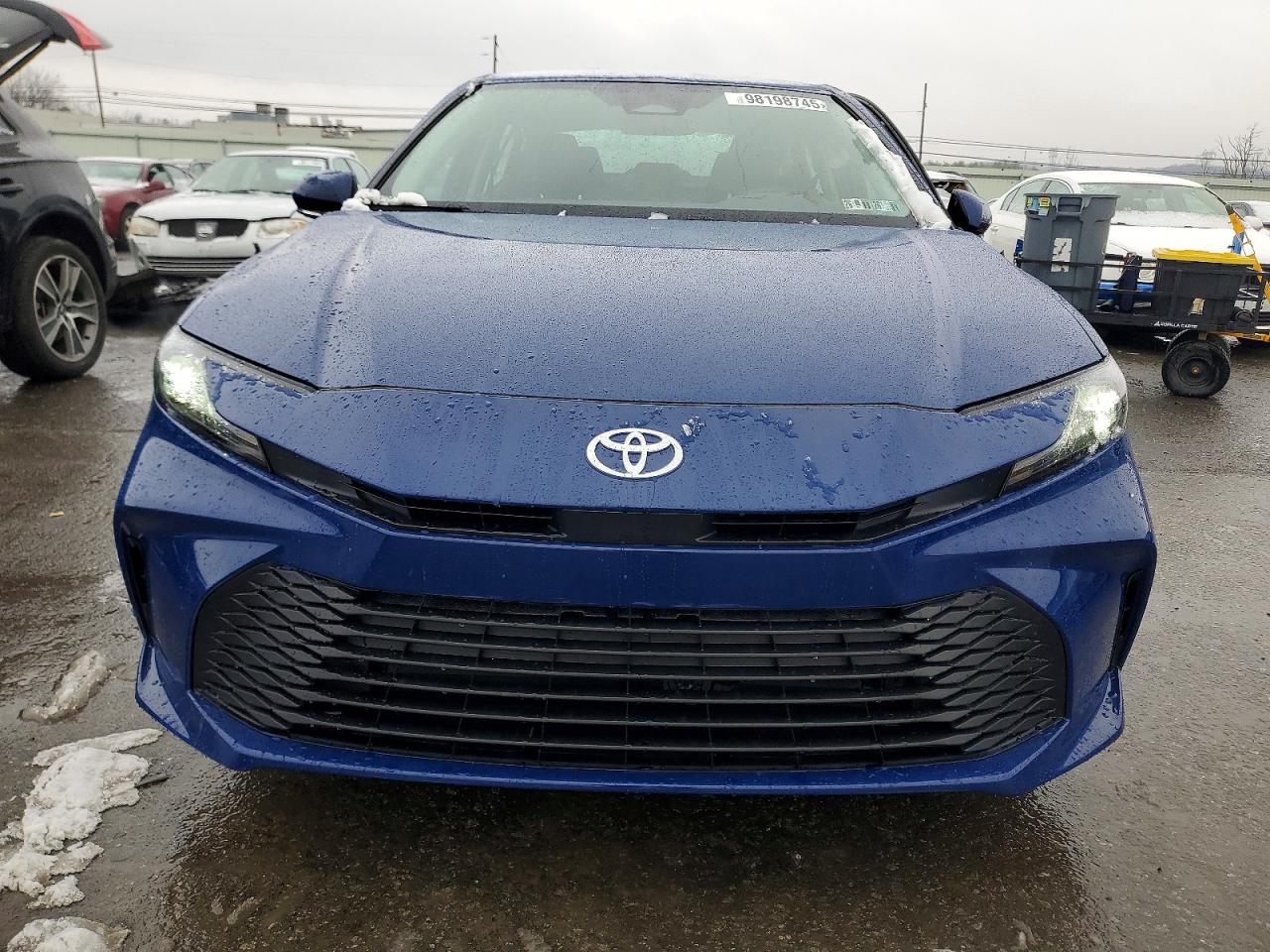 2026 TOYOTA CAMRY XSE photo 5