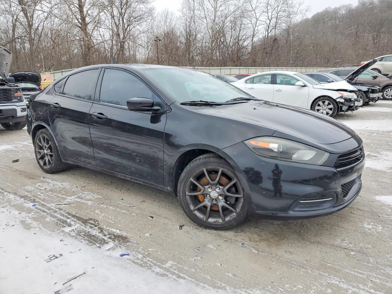 2015 DODGE DART SE photo 4