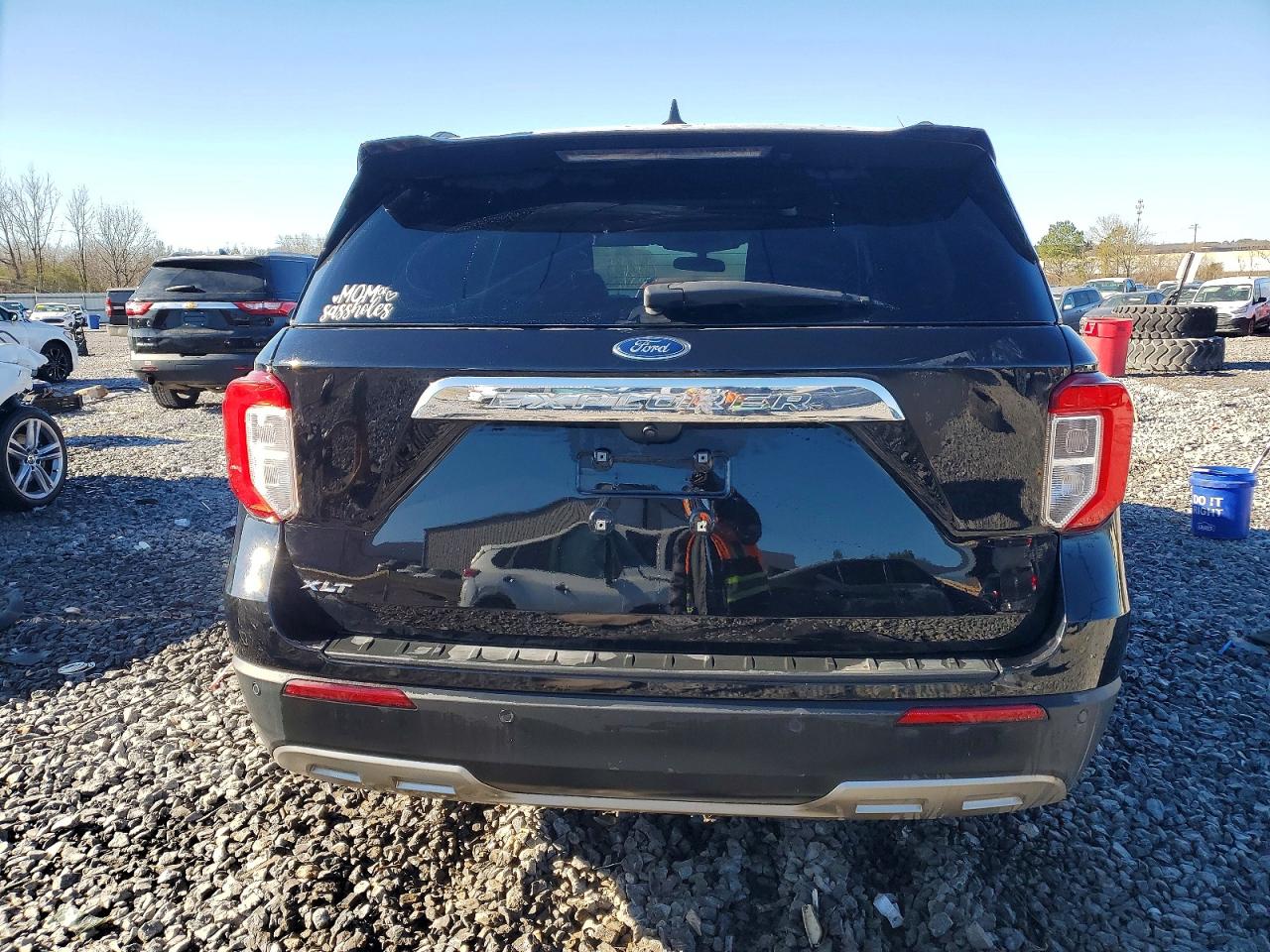 2023 FORD EXPLORER XLT photo 6
