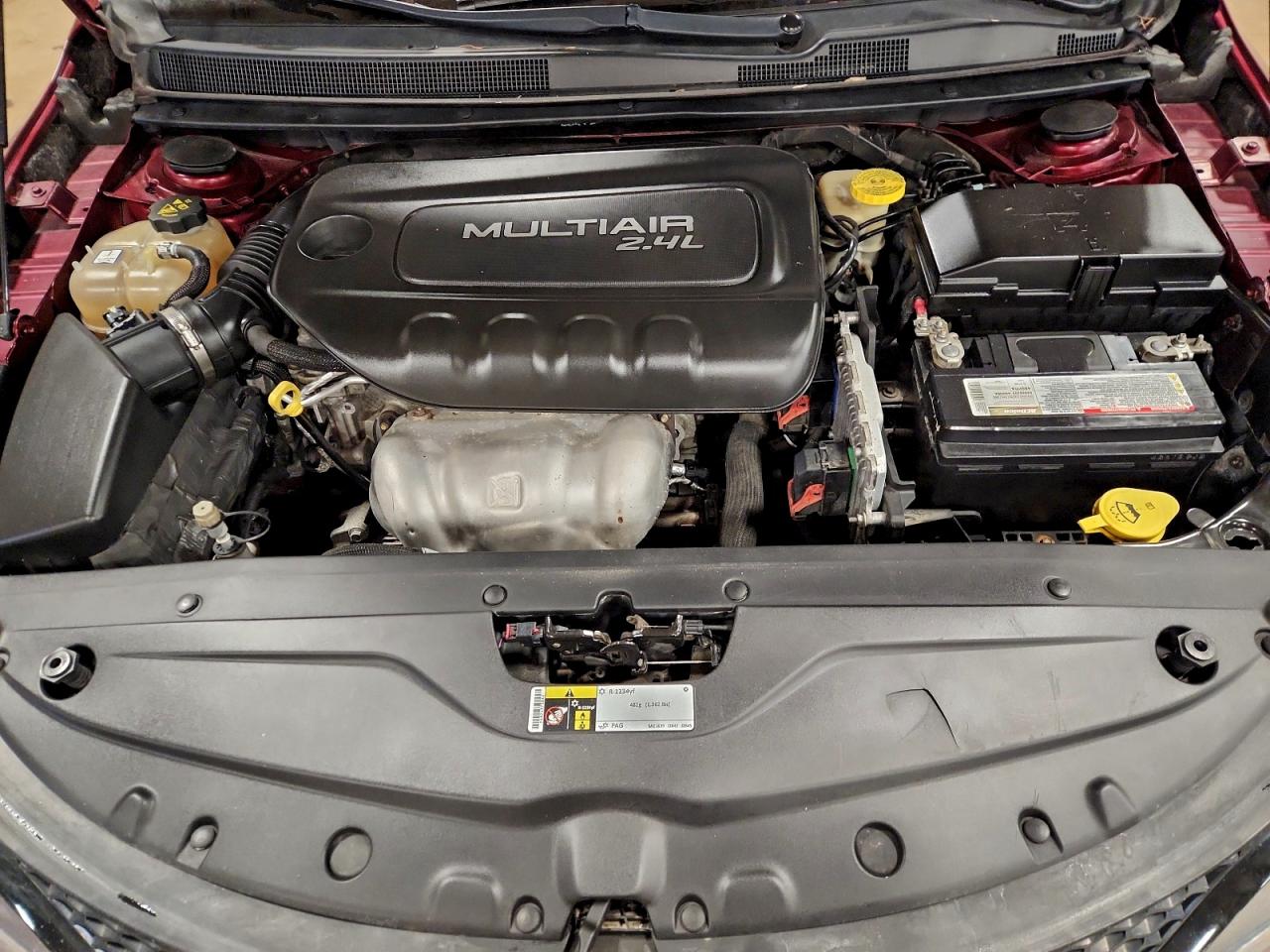 2016 CHRYSLER 200 S photo 11