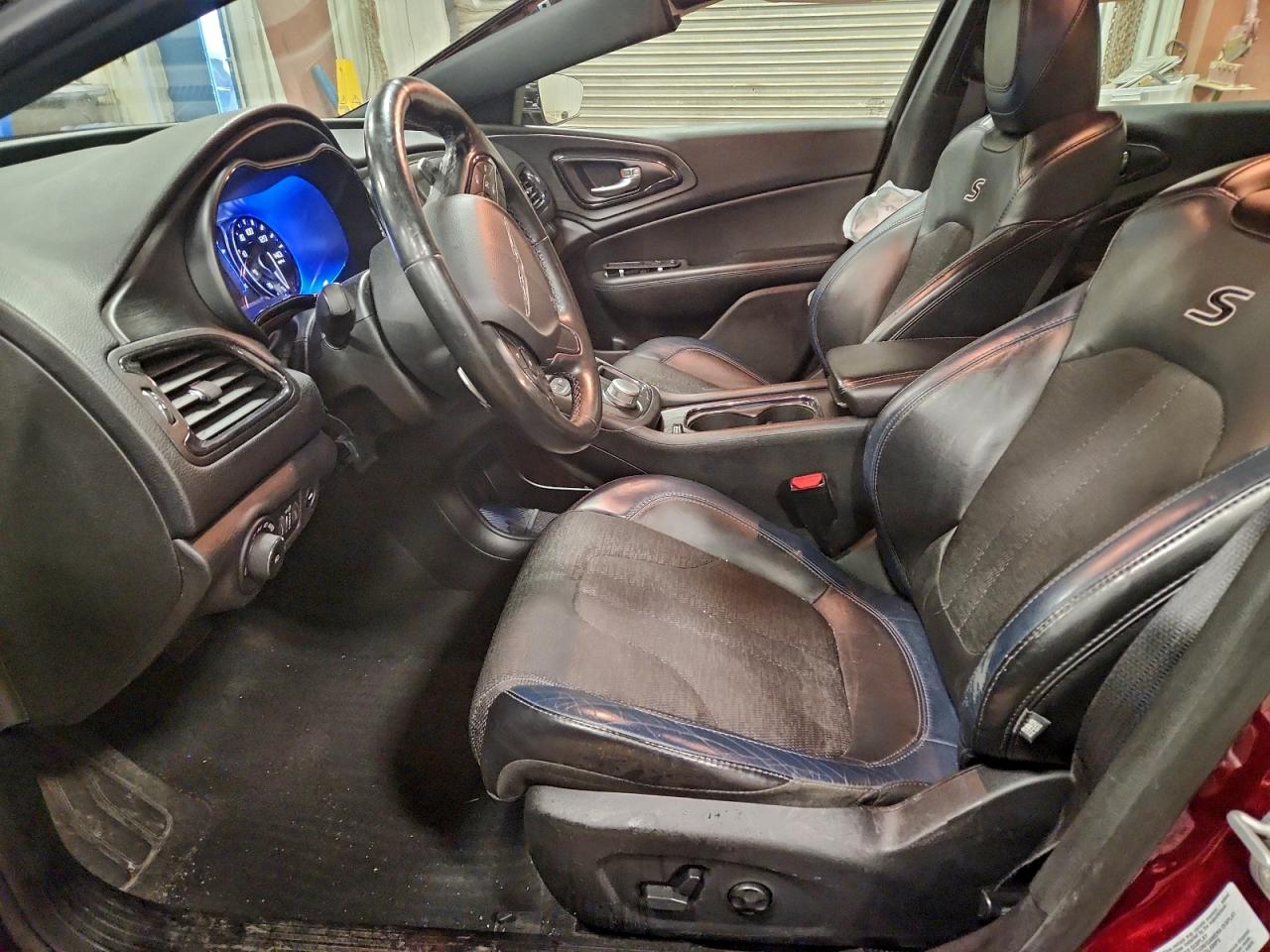 2016 CHRYSLER 200 S photo 7