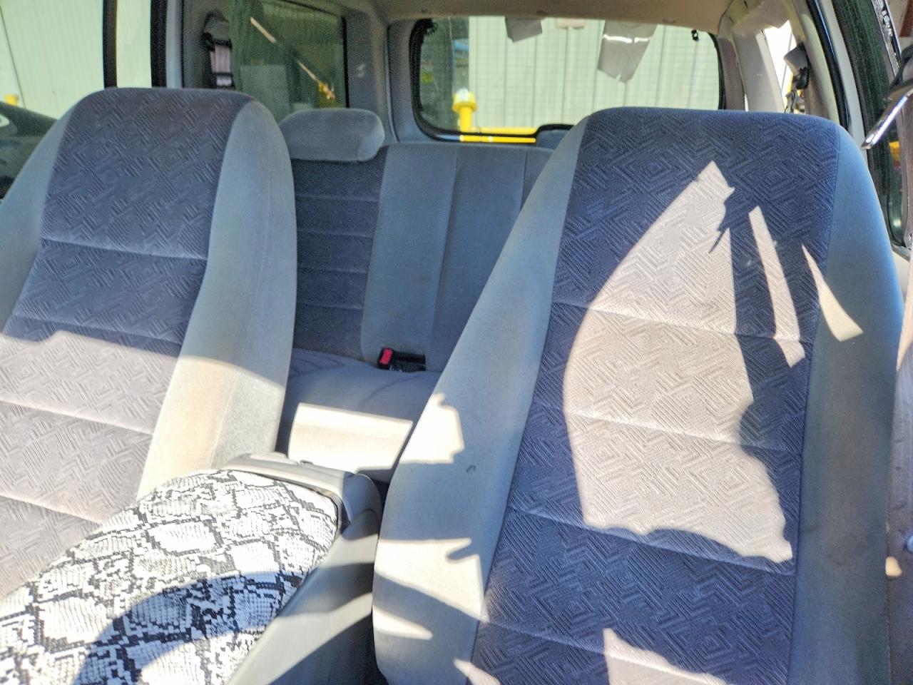 2000 FORD EXPLORER XLT photo 10