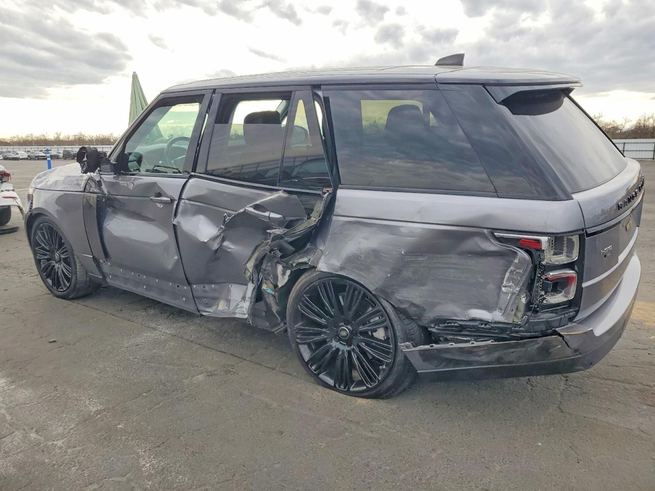 2020 LAND ROVER RANGE ROVER P525 HSE photo 2