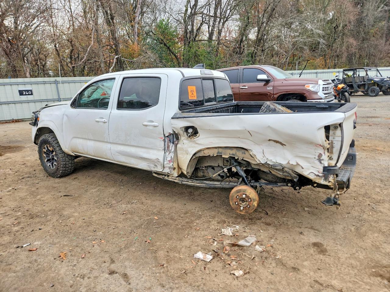 2022 TOYOTA TACOMA DOUBLE CAB photo 2