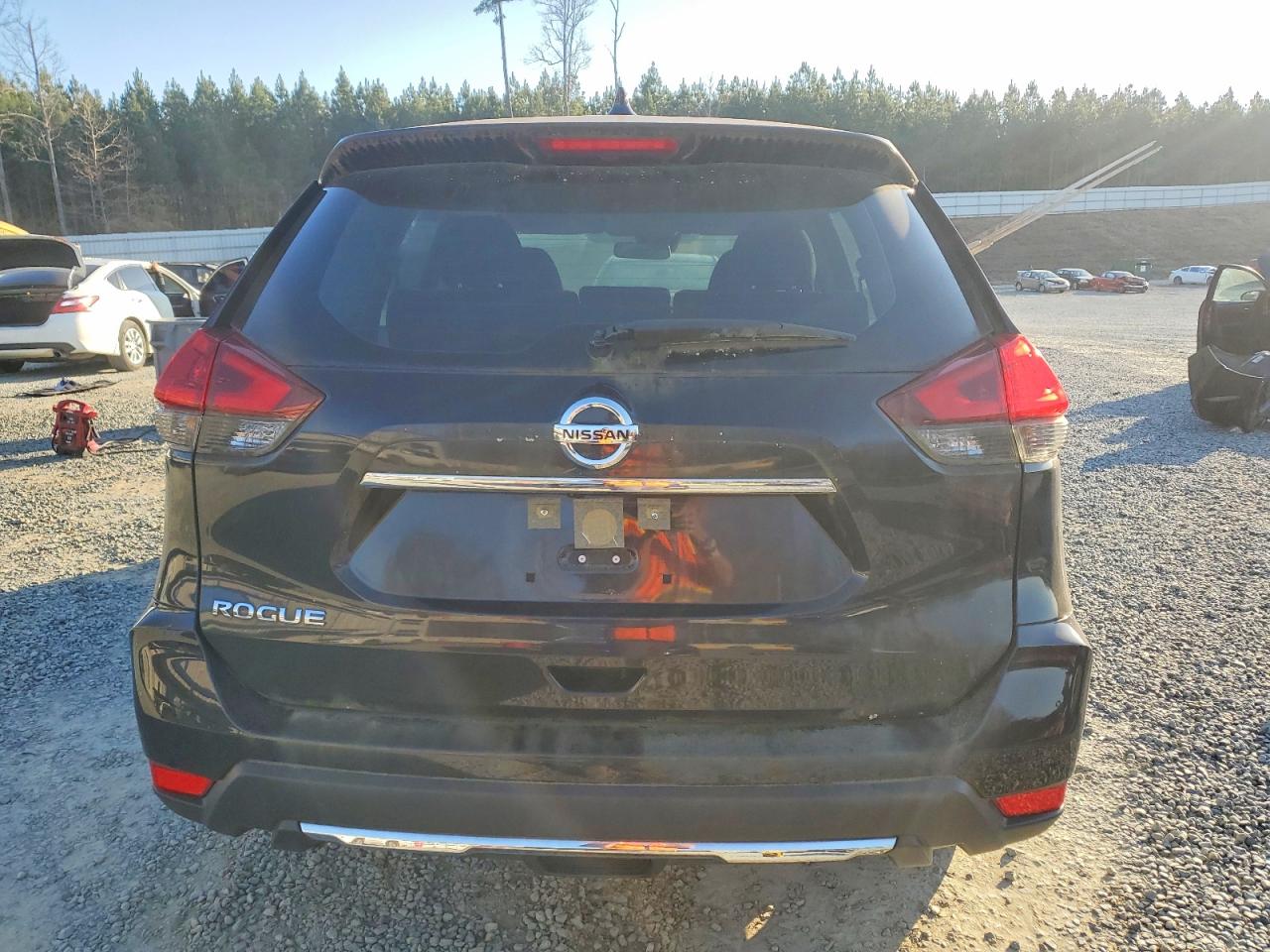 2020 NISSAN ROGUE S photo 6
