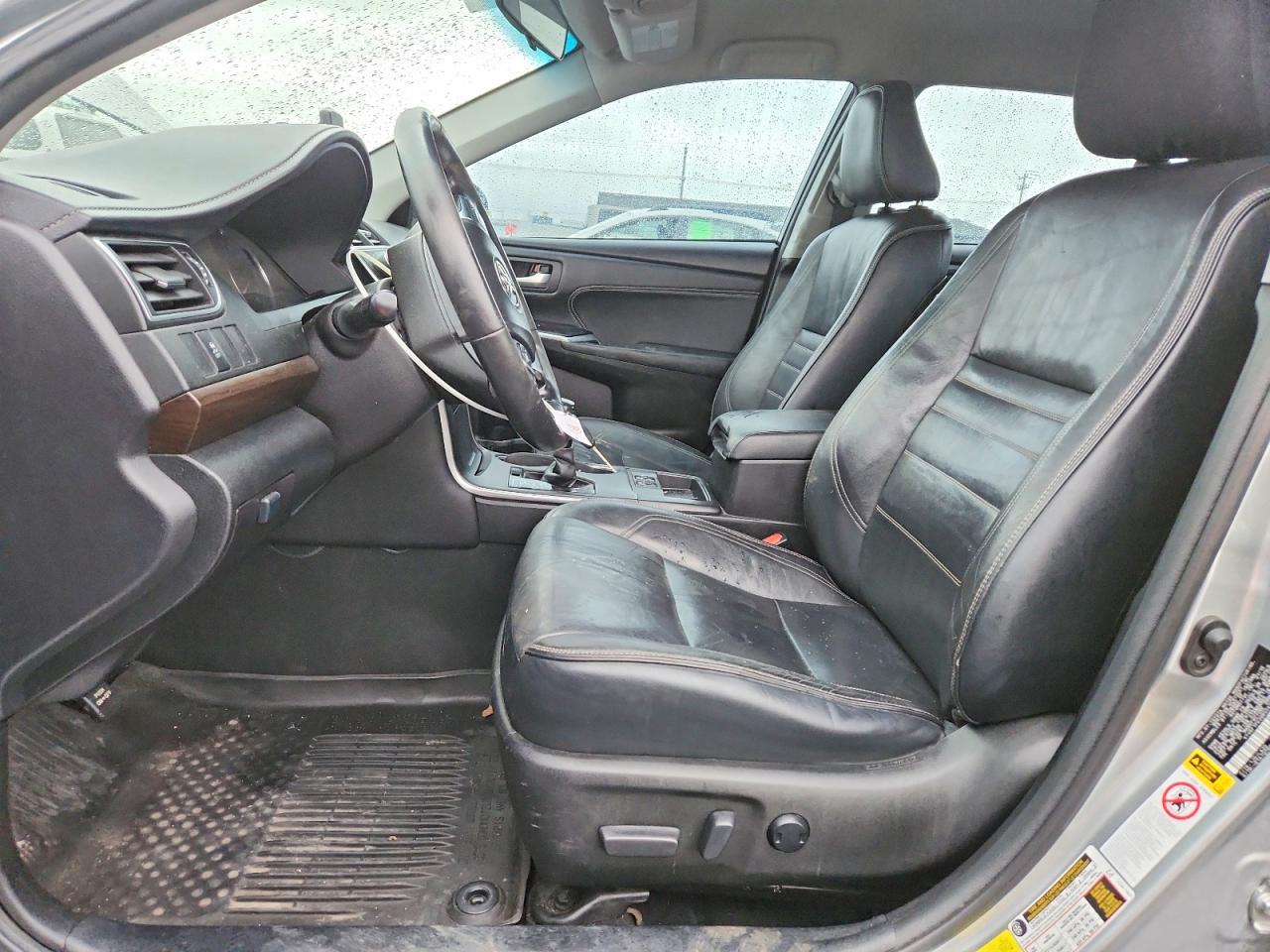 2016 TOYOTA CAMRY LE photo 7