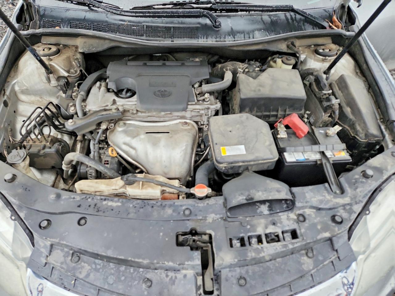 2016 TOYOTA CAMRY LE photo 11