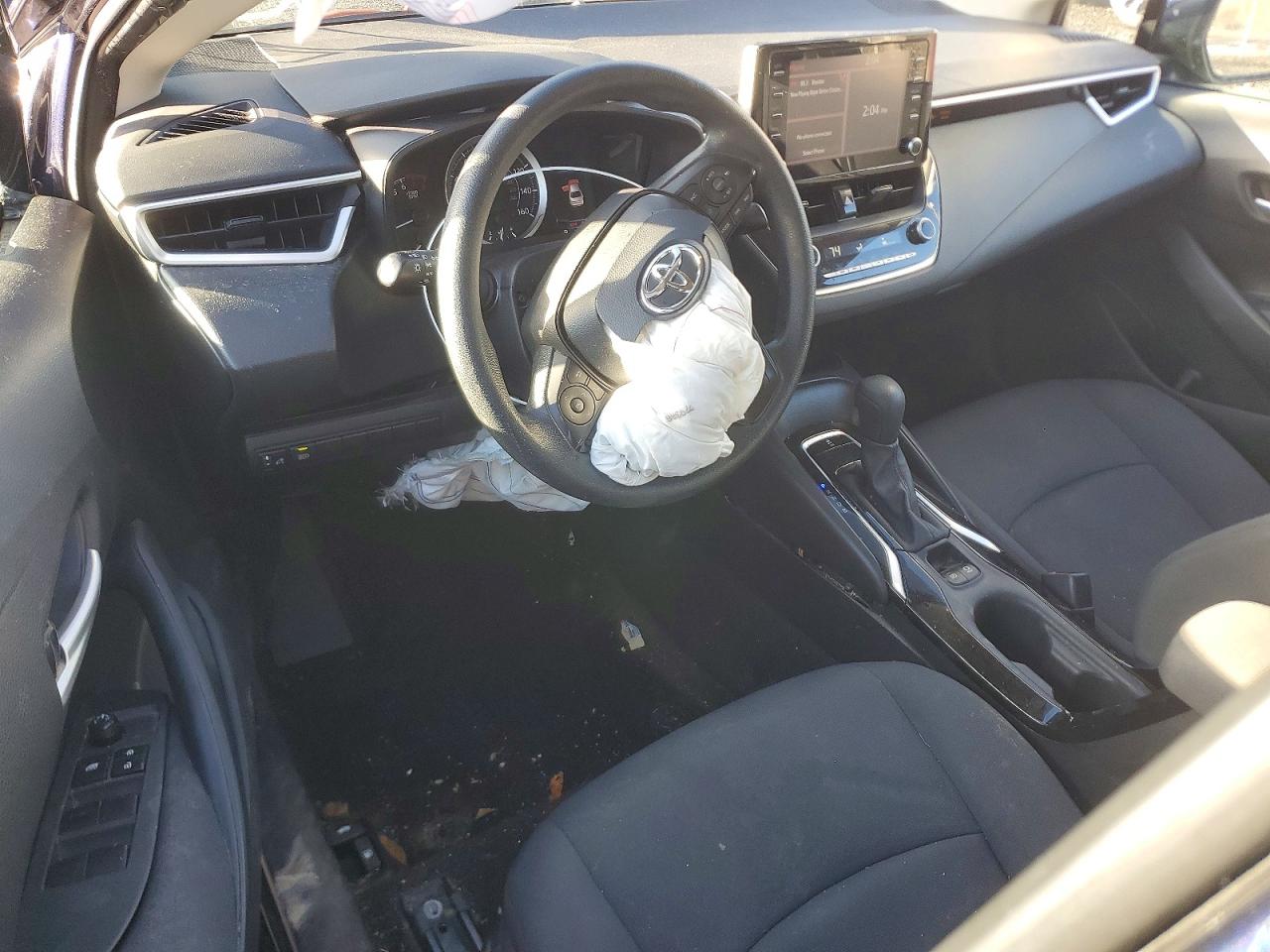 2020 TOYOTA COROLLA LE photo 8