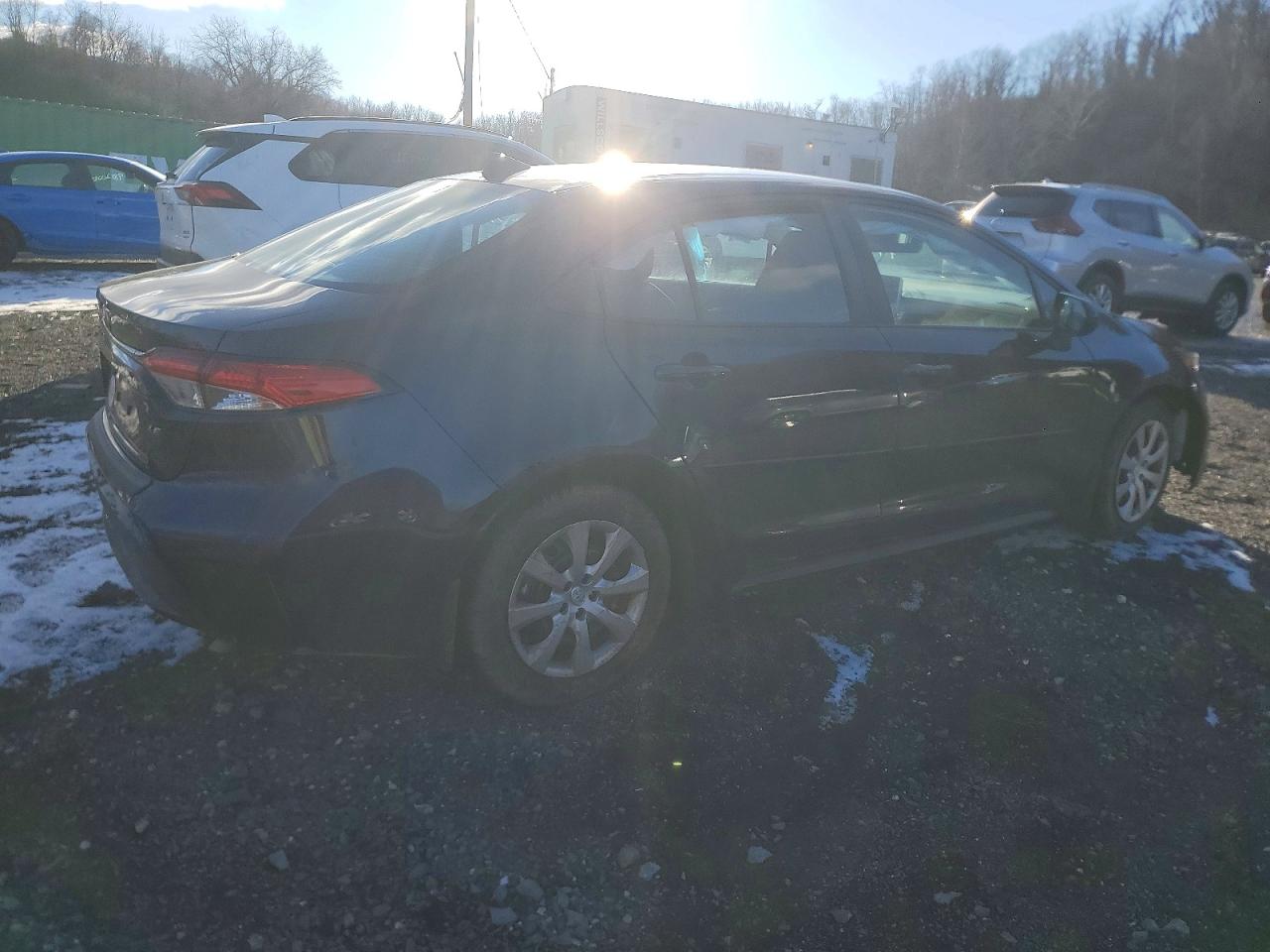 2020 TOYOTA COROLLA LE photo 3