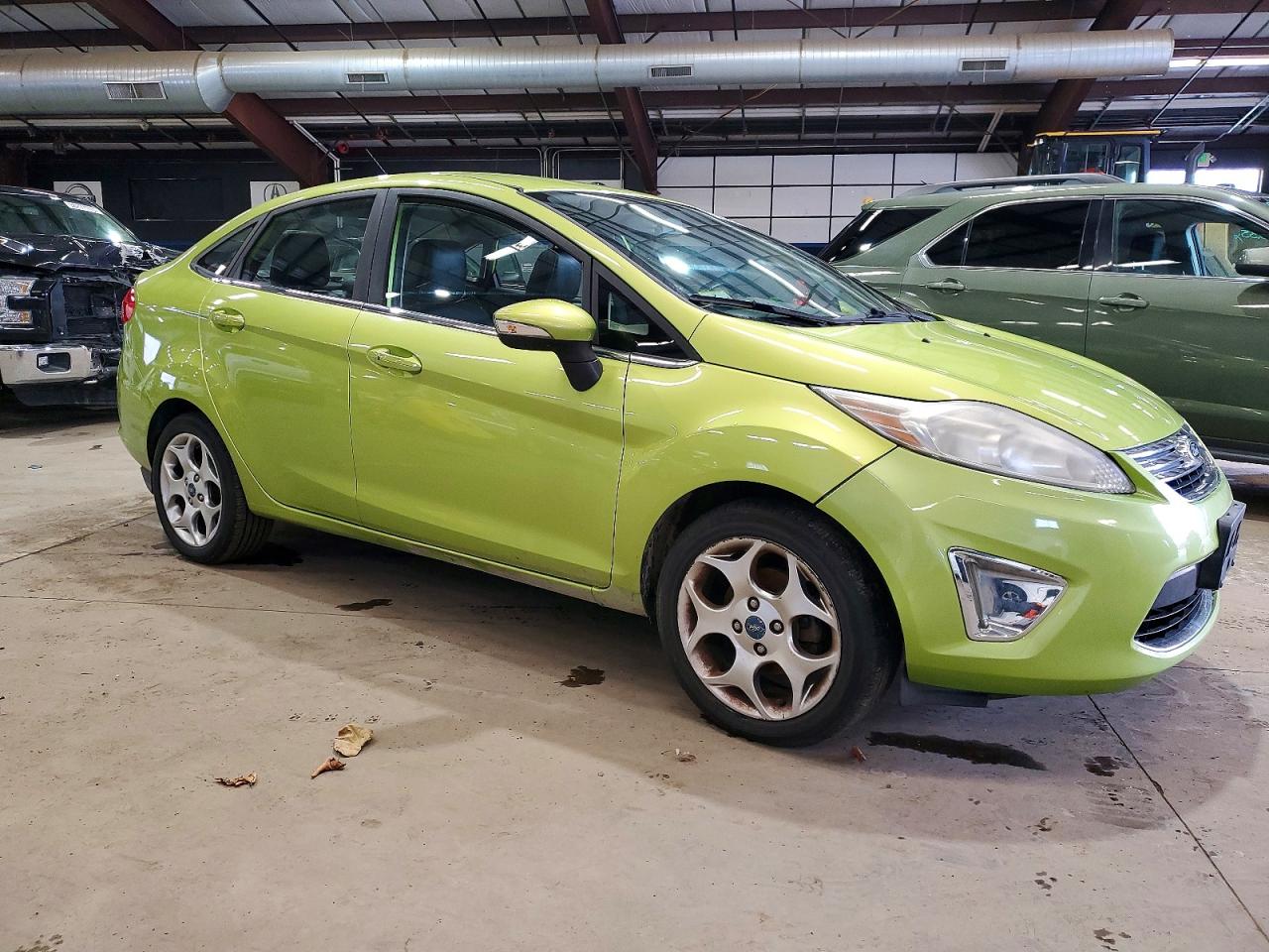 2011 FORD FIESTA SEL photo 4