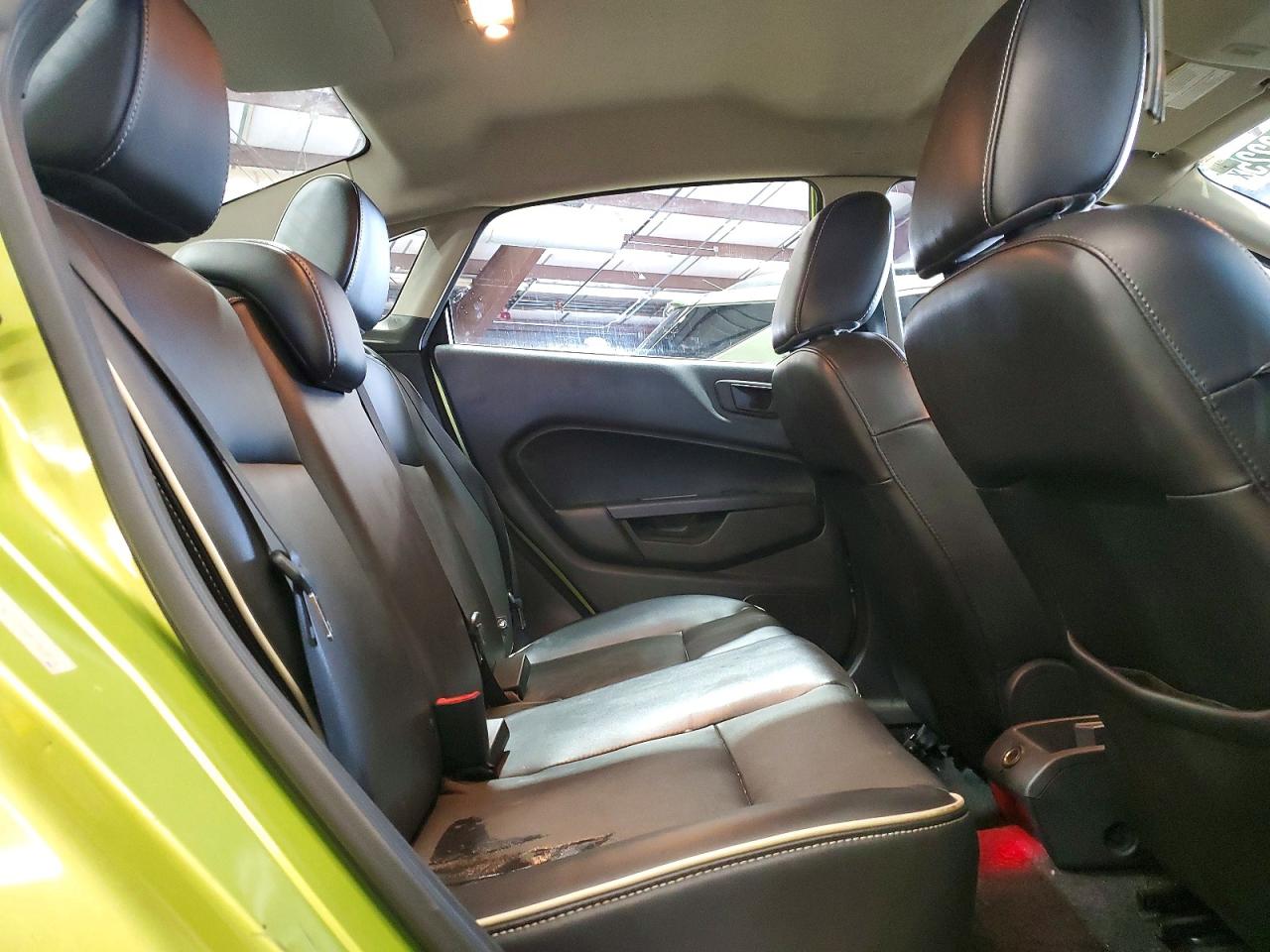 2011 FORD FIESTA SEL photo 10