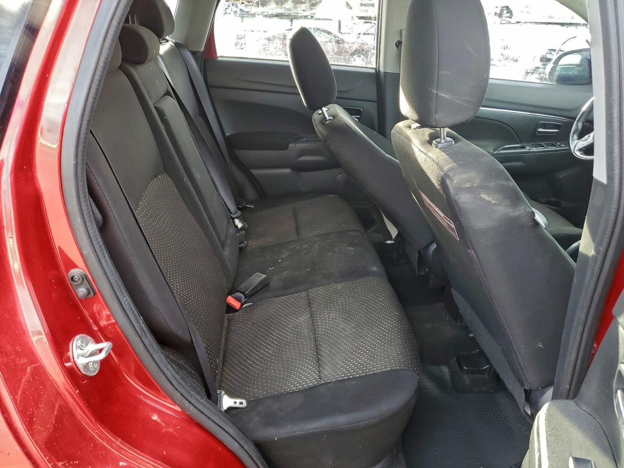 2016 MITSUBISHI OUTLANDER SPORT ES photo 11