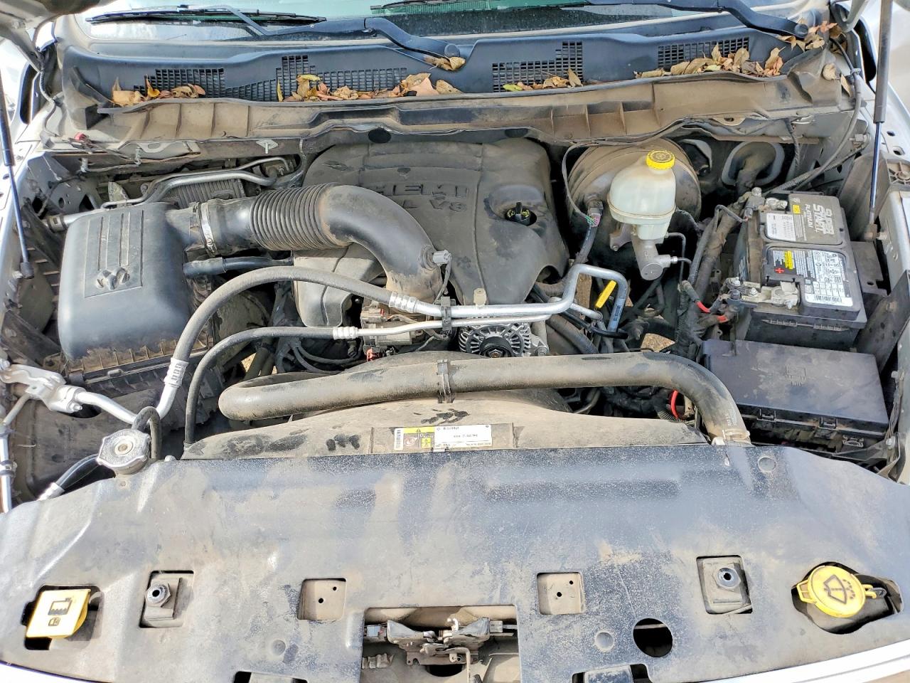 2016 RAM 1500 SLT photo 11