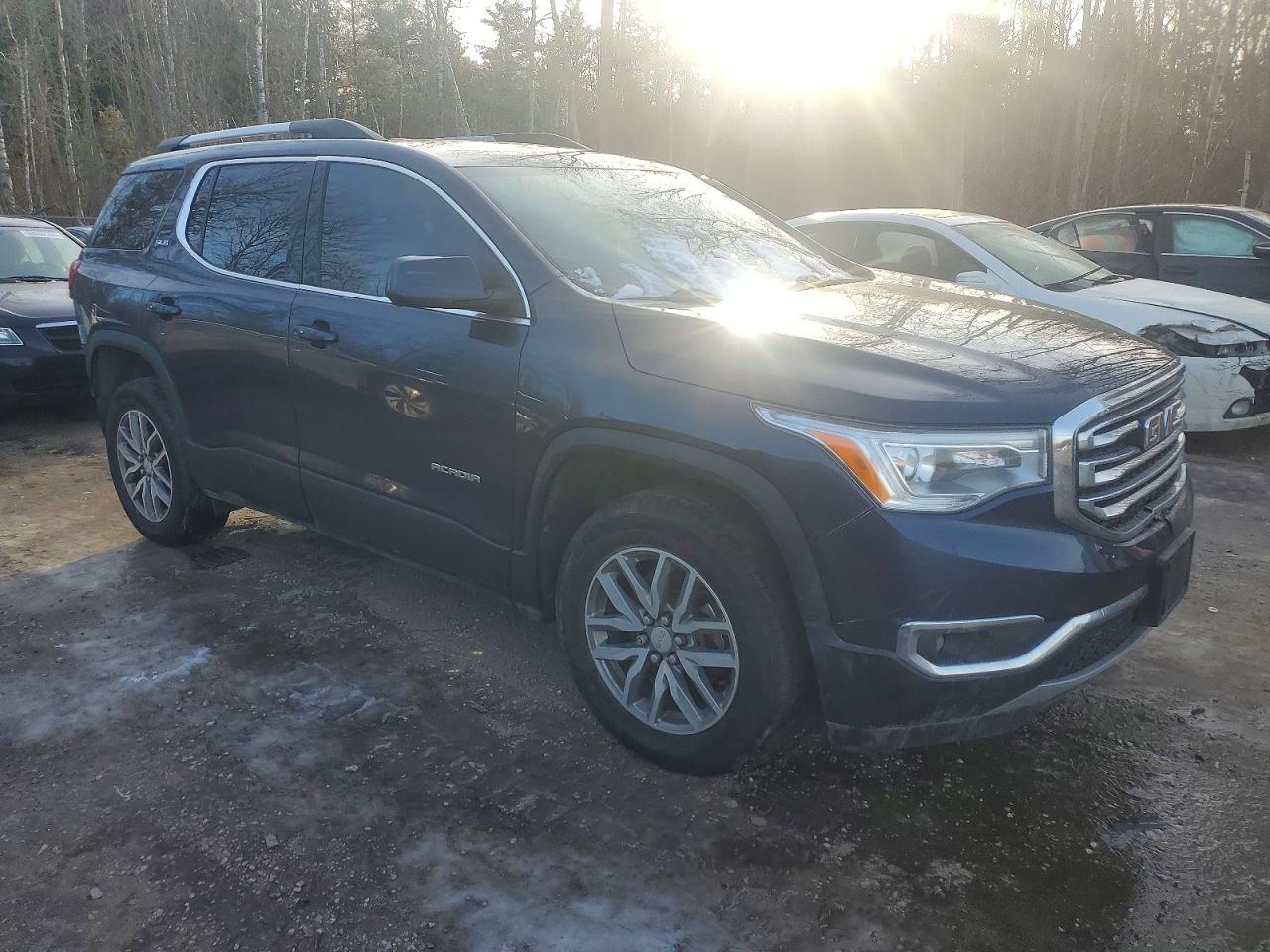 2019 GMC ACADIA SLE photo 4